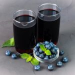 przepis-na-nalewke-z-borowki-amerykanskiej-krok-po-kroku