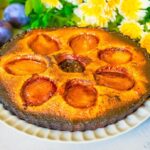 szybkie-ciasto-ucierane-ze-sliwkami-na-duza-blache-przepis-krok-po-kroku