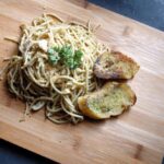 makaron-aglio-olio-klasyczny-przepis-na-spaghetti-z-czosnkiem-i-chili-1