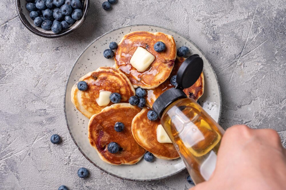 racuchy-na-zsiadlym-mleku-z-soda-przepis-na-puszyste-placki